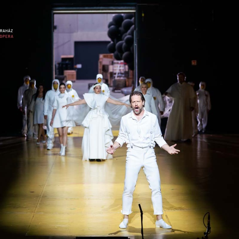 Rossini – Mozart – Milhaud: Figaro³ / Figaro | Budapest, Eiffel Műhelyház 2021 | Fotó: Berecz Valter
