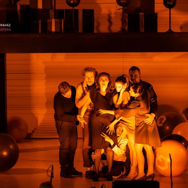 Rossini – Mozart – Milhaud: Figaro³ / Figaro | Budapest, Eiffel Műhelyház 2021 | Fotó: Berecz Valter