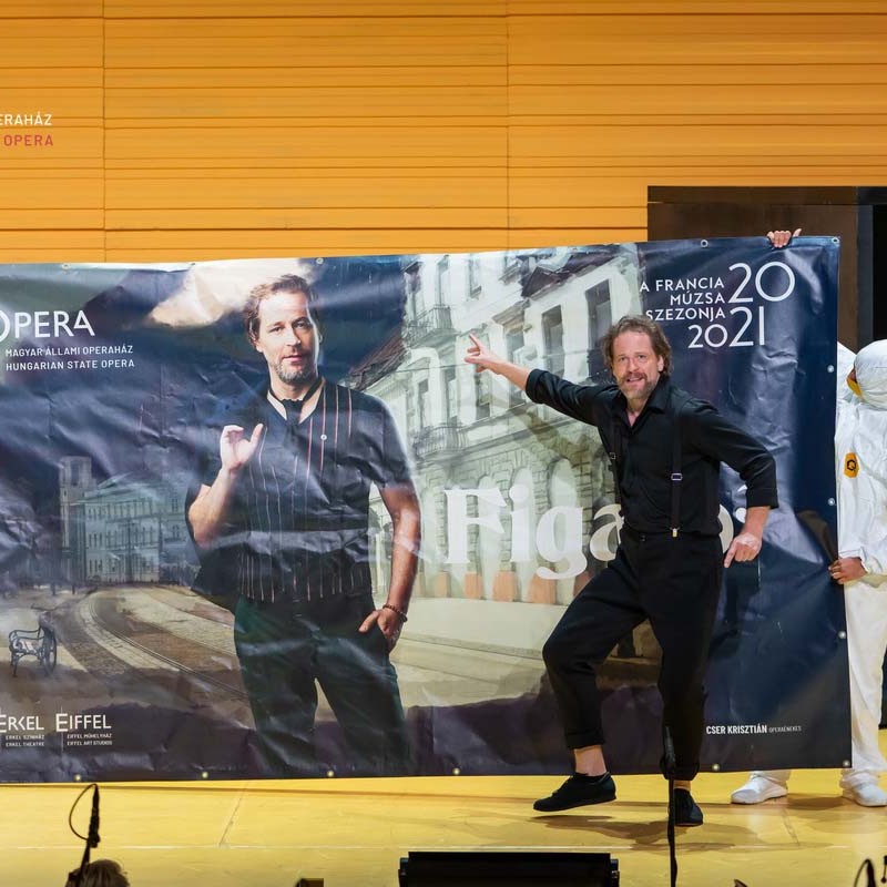 Rossini – Mozart – Milhaud: Figaro³ / Figaro | Budapest, Eiffel Műhelyház 2021 | Fotó: Berecz Valter