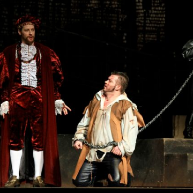 Donizetti: Boleyn Anna / VIII. Henrik | Pécs, Pécsi Nemzeti Színház 2010 | Fotó: Körtvélyesi László