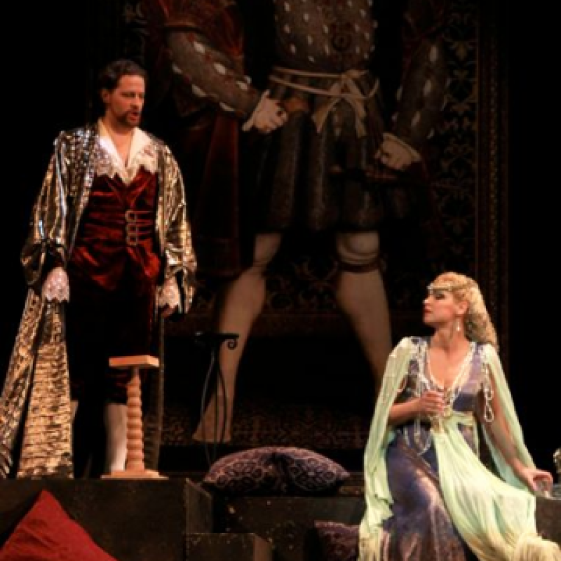 Donizetti: Boleyn Anna / VIII. Henrik | Pécs, Pécsi Nemzeti Színház 2010 | Fotó: Körtvélyesi László