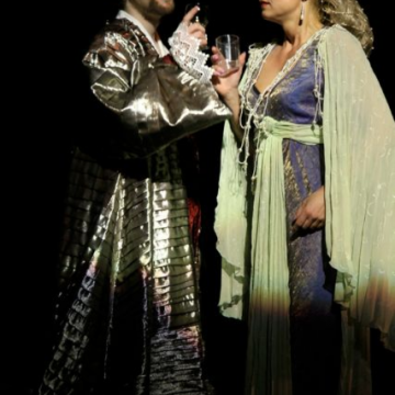 Donizetti: Boleyn Anna / VIII. Henrik | Pécs, Pécsi Nemzeti Színház 2010 | Fotó: Körtvélyesi László